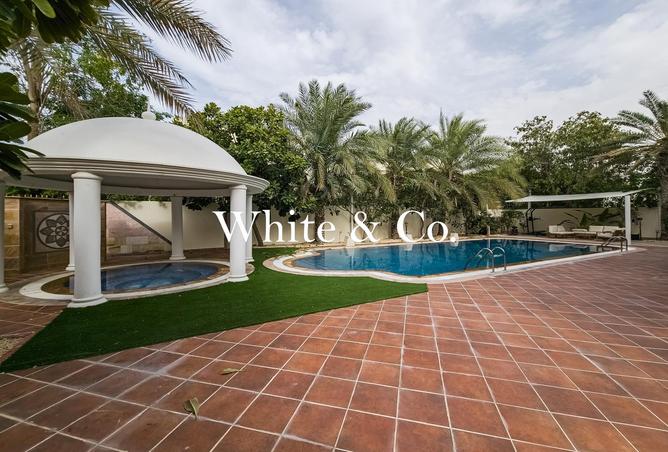 78586186 - Property Image 2