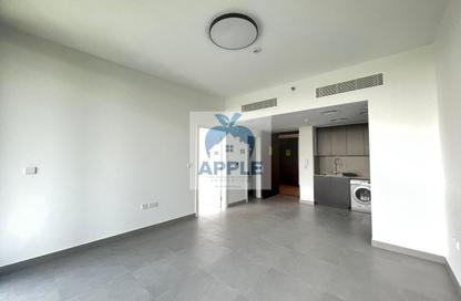Apartment - Studio - 1 Bathroom for rent in Tiraz 3 - Aljada - Sharjah