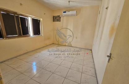 Apartment - 1 - 1 for rent in Zayd Bin Aslam Street - Abu shagara - Sharjah