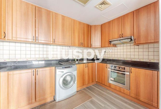 Furnished | Marina View | Open Layout — photo 3