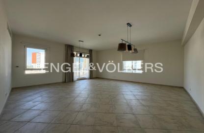 Apartment - 3 Bedrooms - 3 Bathrooms for sale in Abbey Crescent 1 - Abbey Crescent - Motor City - Dubai