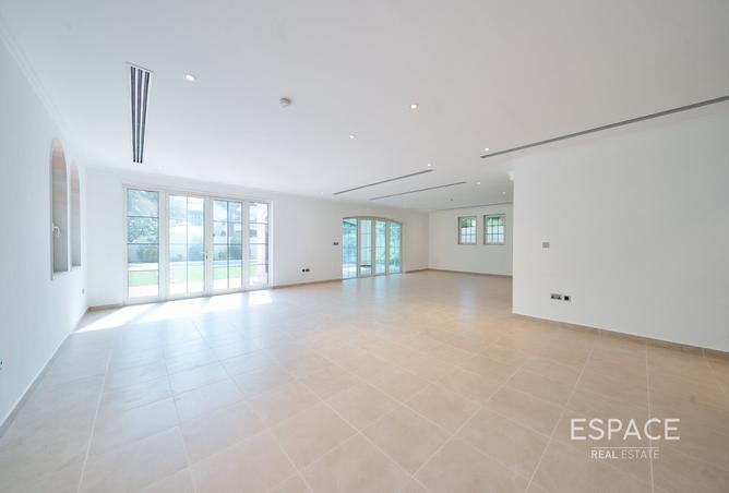 16005698 - Property Image 3