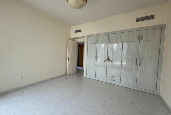 71102776 - Property Image 2