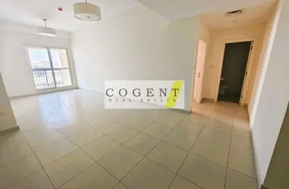 شقة - غرفة نوم - 2 حمامات للبيع في تلال الخيل - القوز - دبي