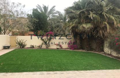 فيلا - 2 غرف نوم - 2 حمامات للايجار في الينابيع 14 - الينابيع - دبي