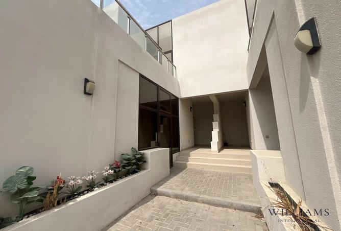 135602015 - Property Image 3
