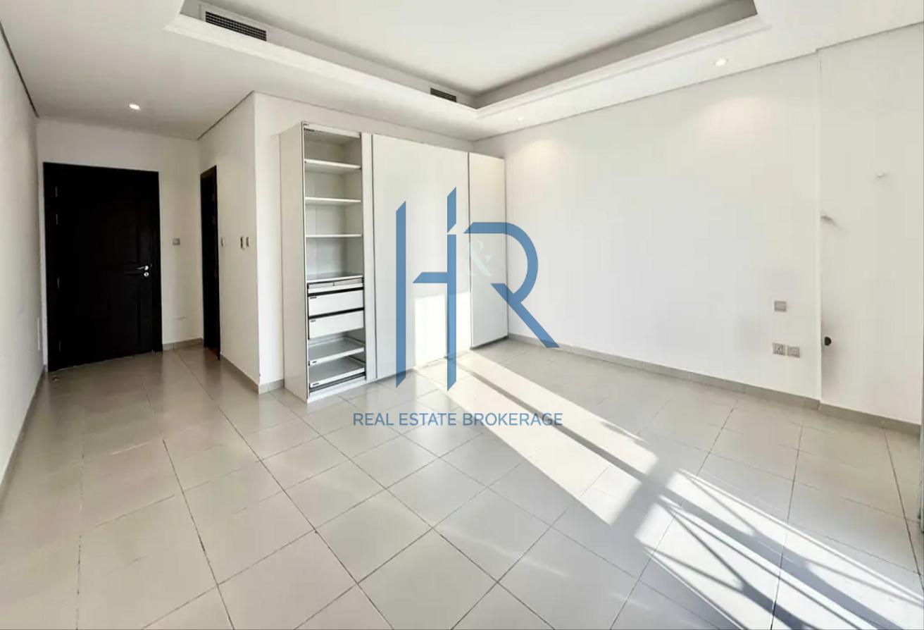 Type A Villa | Luxury Living | Massive Plot | Call photo 6