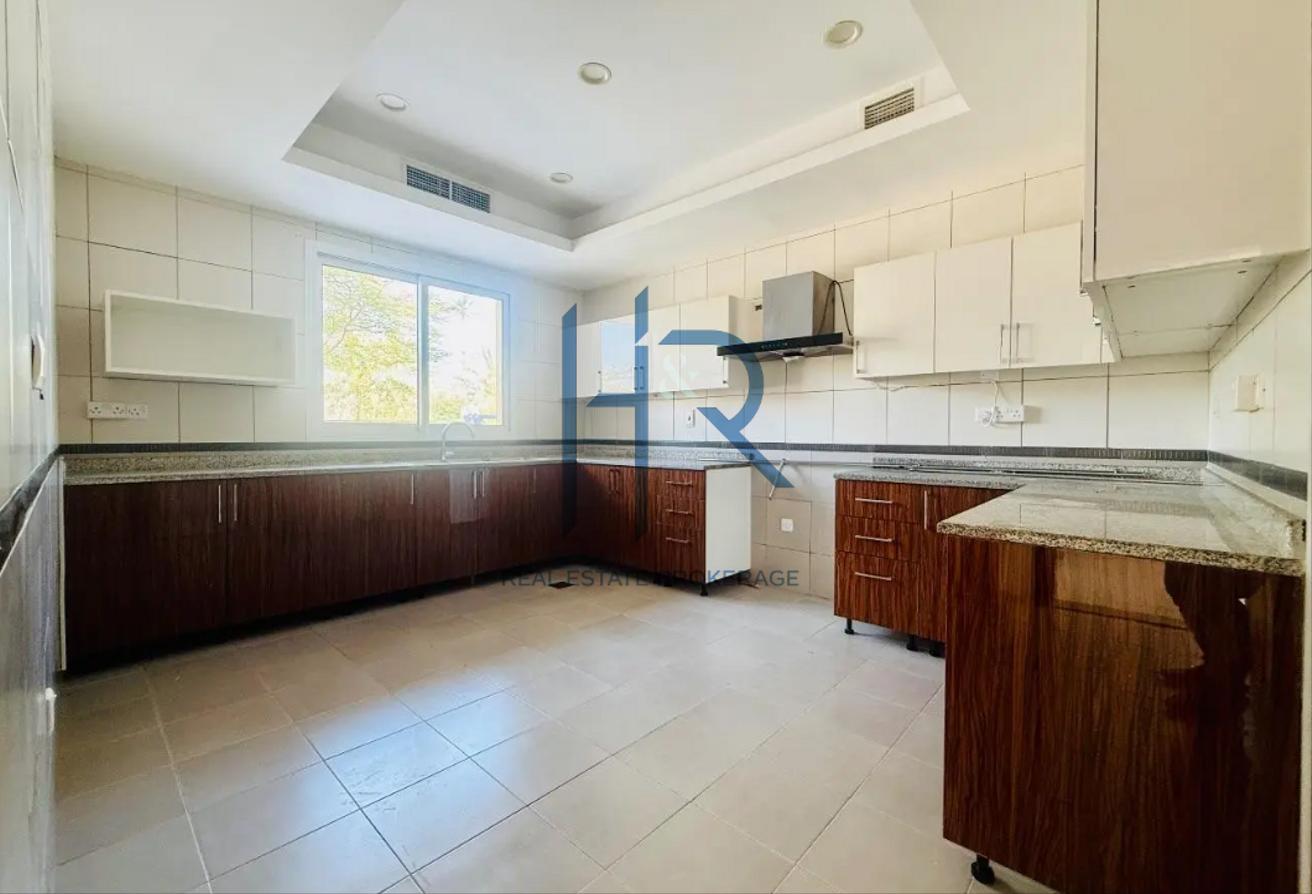 Type A Villa | Luxury Living | Massive Plot | Call photo 10