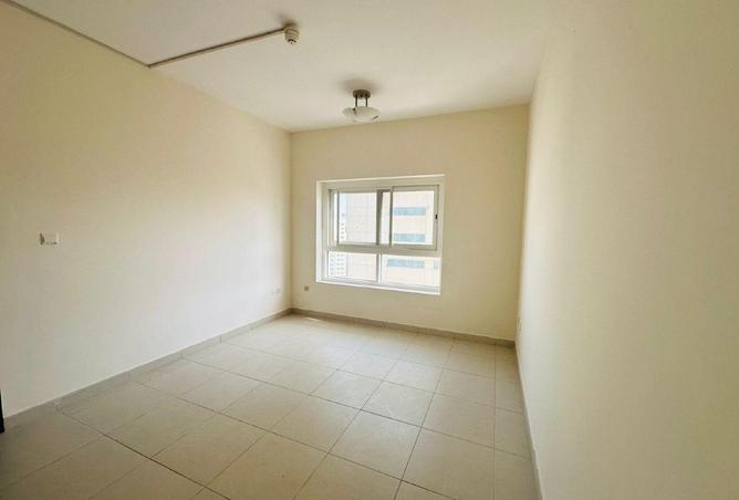 74618923 - Property Image 3