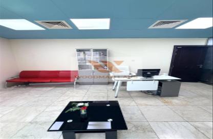 Office Space - Studio for rent in Al Shaikh Building 5 - Al Khabaisi - Deira - Dubai Office Space - Studio for rent in Al Shaikh Building 5 - Al Khabaisi - Deira - Dubai