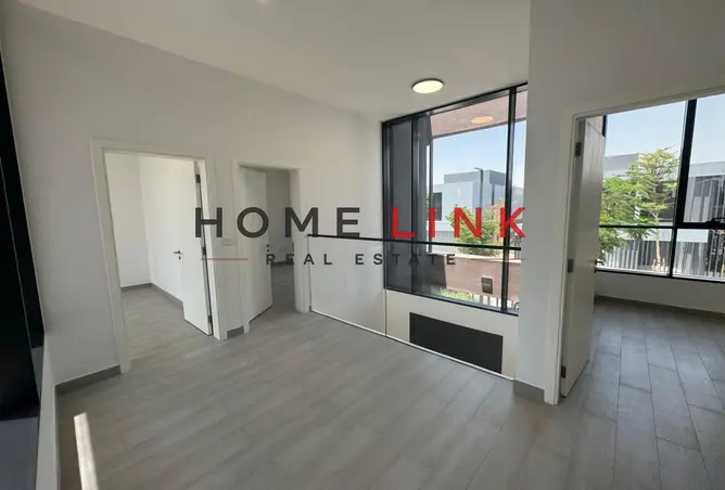 113715702 - Property Image 3