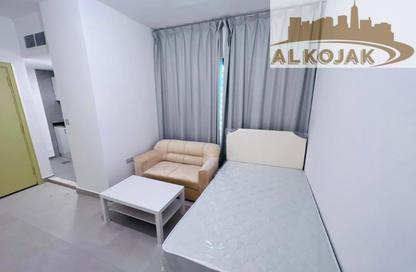 Apartment - Studio - 1 Bathroom for rent in Tourist Club Area - Abu Dhabi