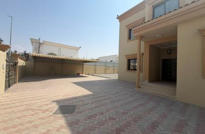 Villa - 3 Bedrooms - 5 Bathrooms for rent in Al Riffa - Ras Al Khaimah