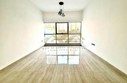 Apartment - 1 - 1 for rent in Central 1 Dubai 4 - Jumeirah Garden City - Al Satwa - Dubai
