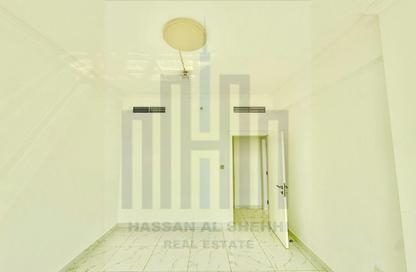 Apartment - 2 Bedrooms - 3 Bathrooms for rent in Muwailih Building - Muwaileh - Sharjah