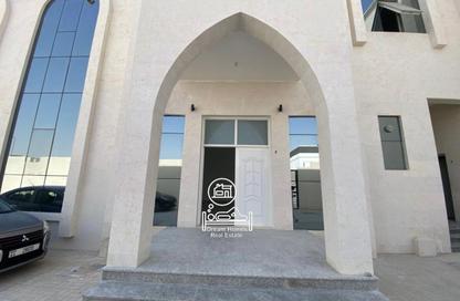 Apartment - 2 Bedrooms - 2 Bathrooms for rent in Madinat Al Riyad - Abu Dhabi