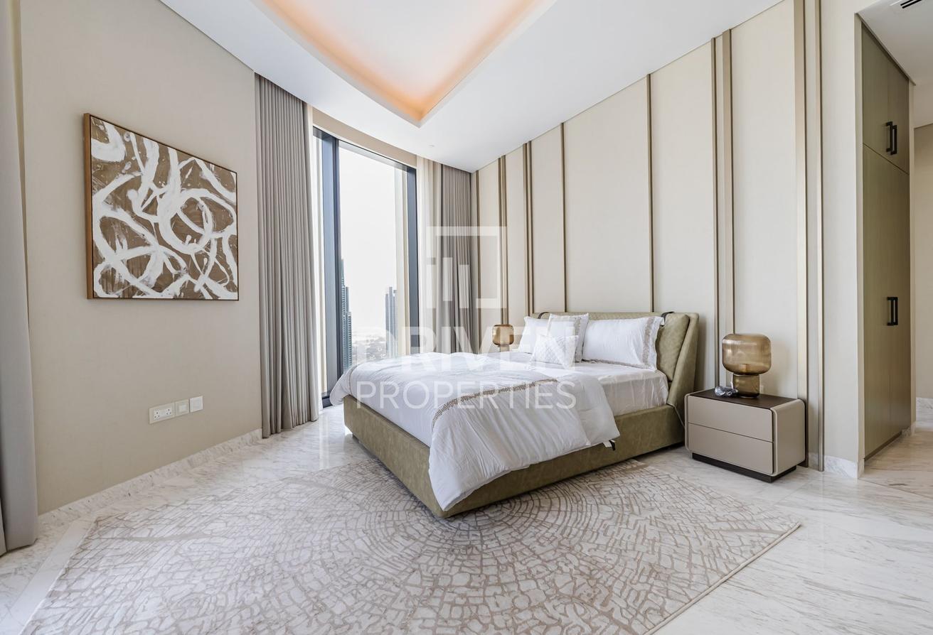 Exclusive Unit | Luxury Upgraded | Furnished photo 11