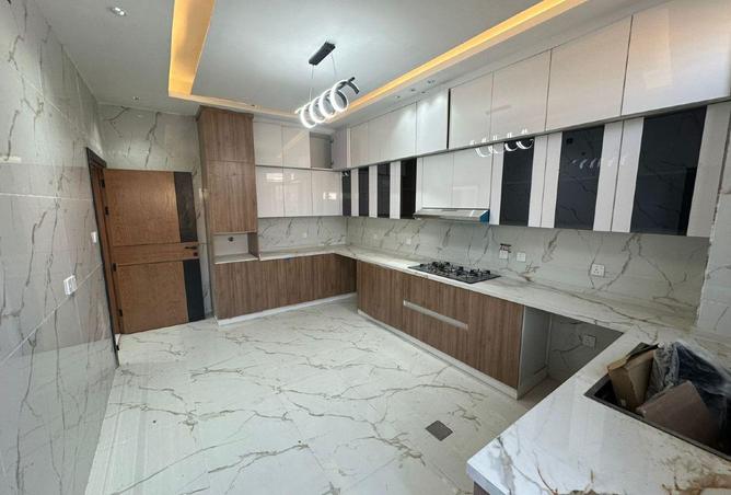 67818971 - Property Image 3