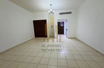 شقة - 1 حمام للايجار في T04 - طراز أسباني - المدينة العالمية - دبي