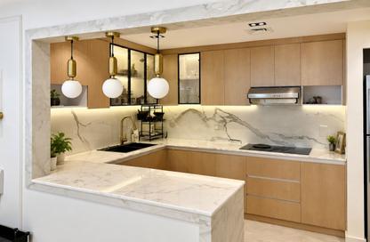 Apartment - 2 - 3 for sale in West Heights 1 - Business Bay - Dubai