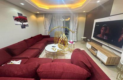 Apartment - 1 Bedroom - 2 Bathrooms for rent in Corniche Tower - Ajman Corniche Road - Ajman