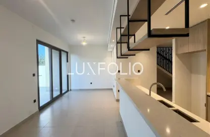 فيلا - 3 غرف نوم - 4 حمامات للايجار في أورا جاردنز - تلال الغاف - دبي