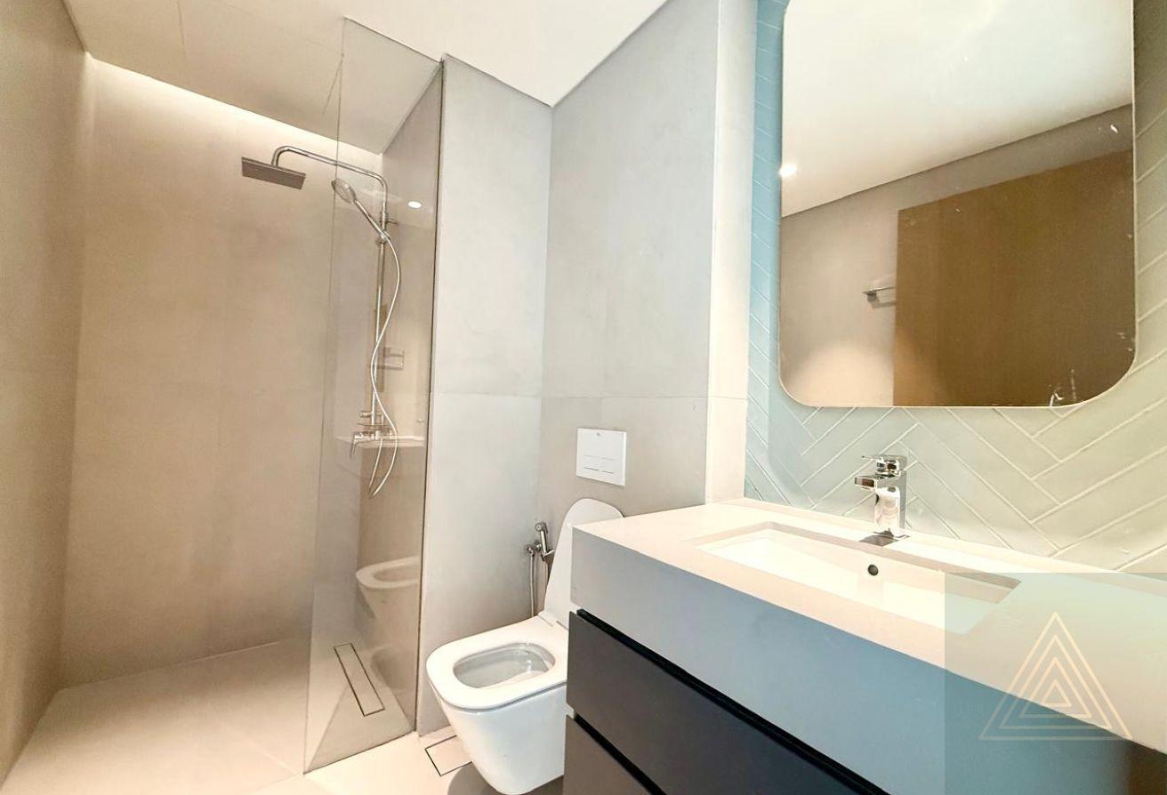 Luxury 4BR + Maid | Central Park Living photo 8