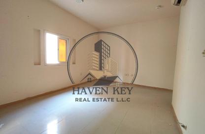 Apartment - Studio - 1 for rent in Muwaileh - Sharjah