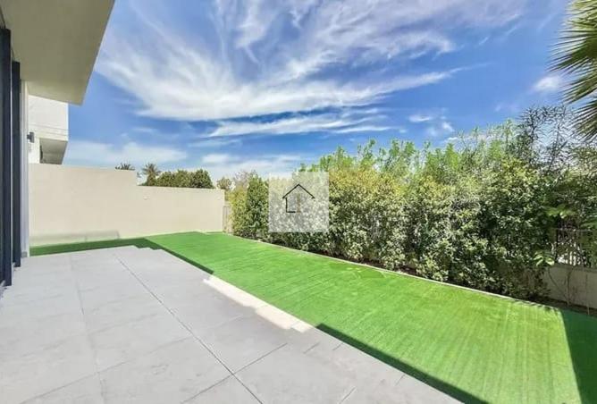 128830000 - Property Image 2