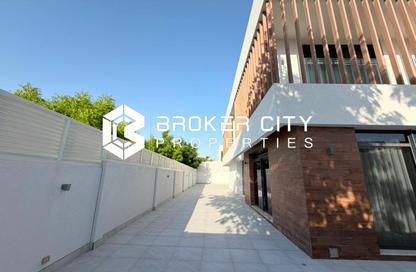 Villa - 5 - 6 for sale in West Yas - Yas Island - Abu Dhabi Villa - 5 - 6 for sale in West Yas - Yas Island - Abu Dhabi