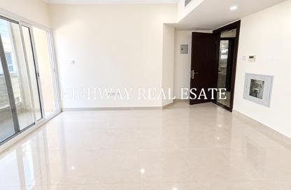 Apartment - 1 - 2 for rent in Muwailih Building - Muwaileh - Sharjah