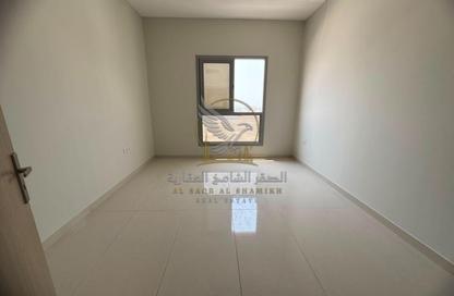 Apartment - 3 Bedrooms - 4 Bathrooms for rent in Al Jurf 2 - Al Jurf - Ajman Downtown - Ajman