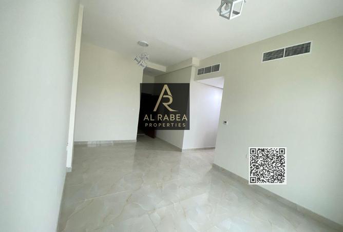 81119713 - Property Image 3