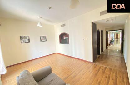 Apartment - Studio - 1 Bathroom for rent in Icon Tower 1 - JLT Cluster M - Jumeirah Lake Towers - Dubai Apartment - Studio - 1 Bathroom for rent in Icon Tower 1 - JLT Cluster M - Jumeirah Lake Towers - Dubai