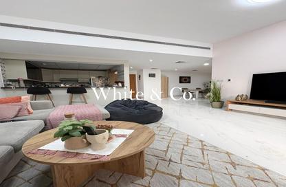 Apartment - 3 Bedrooms - 2 Bathrooms for rent in Al Ghaf 3 - Al Ghaf - Greens - Dubai