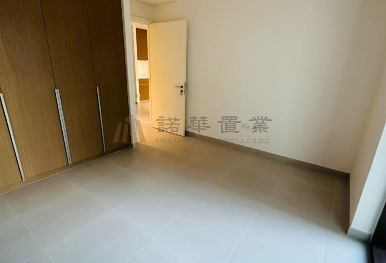 Vacant 1BR | Beach Access | Prime Location photo 10