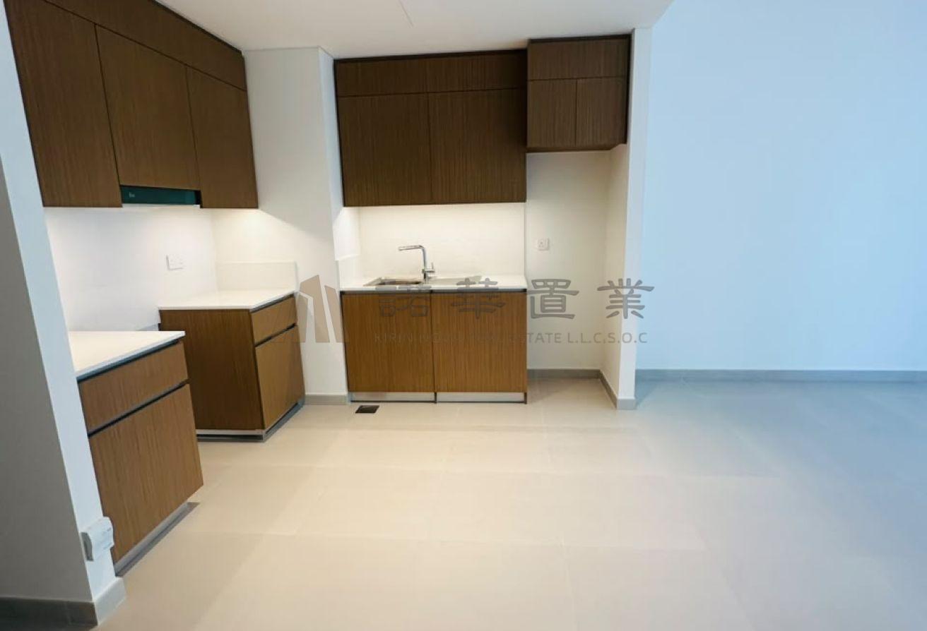 Vacant 1BR | Beach Access | Prime Location photo 6