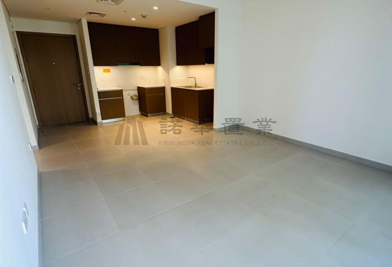 Vacant 1BR | Beach Access | Prime Location photo 8