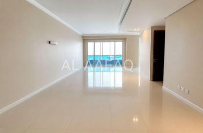 Apartment - 3 Bedrooms - 5 Bathrooms for rent in Blue Tower - Al Majaz 3 - Al Majaz - Sharjah