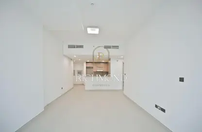 Apartment - 1 Bedroom - 2 Bathrooms for rent in Karimian 3 - Jumeirah Garden City - Al Satwa - Dubai
