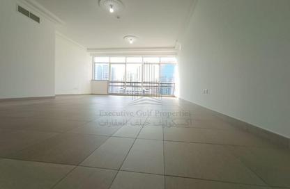 Apartment - 3 Bedrooms - 4 Bathrooms for rent in Hamdan Street - Abu Dhabi