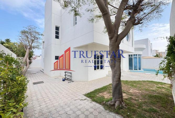 132002056 - Property Image 3