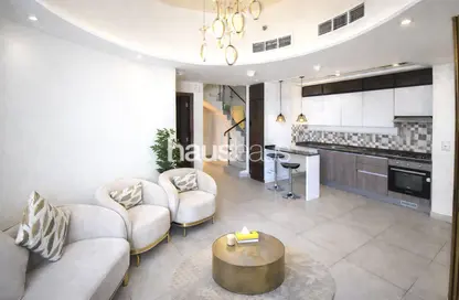 شقة - 3 غرف نوم - 4 حمامات للبيع في عزيزي بلازا - الفرجان - دبي