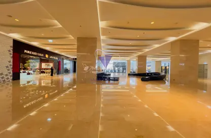 Shop - Studio - 1 Bathroom for rent in Corniche Road - Abu Dhabi