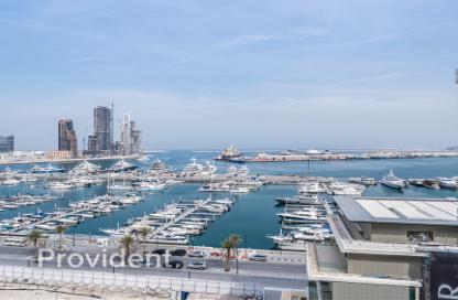 Apartment - 2 Bedrooms - 2 Bathrooms for sale in Seagate Building 3 - Seagate - Mina Rashid - Dubai
