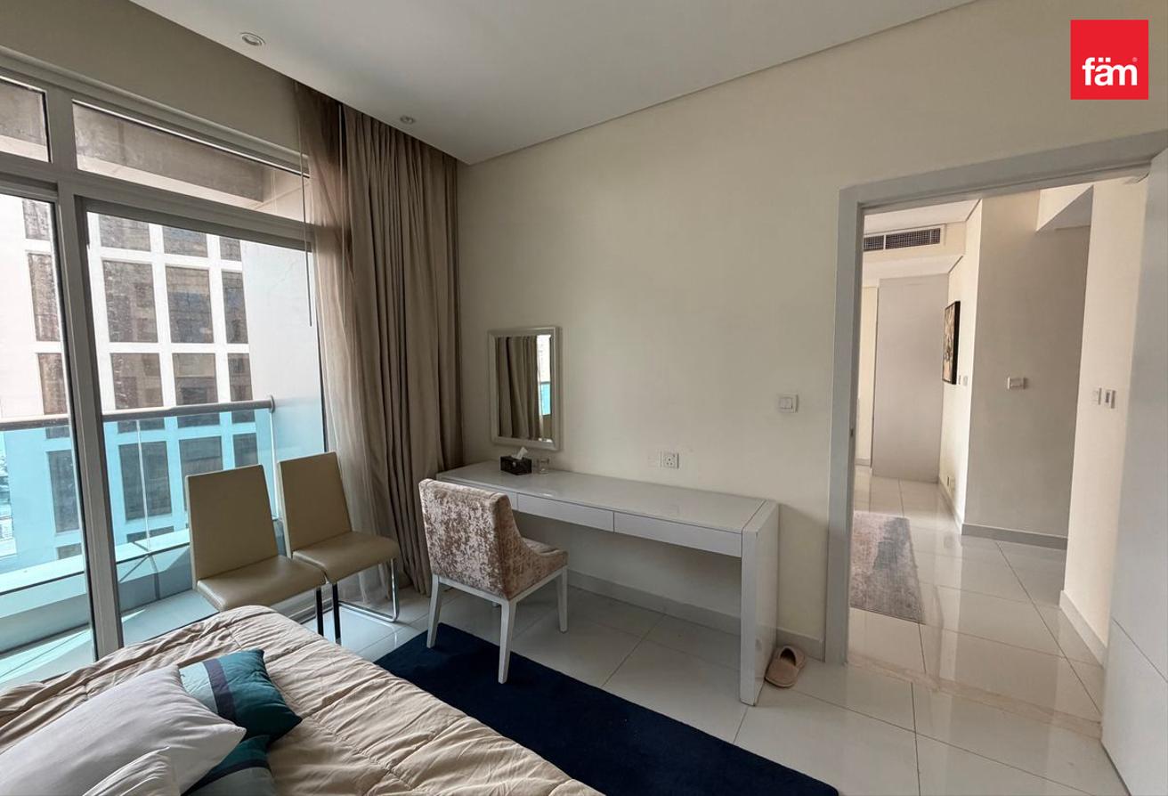 Stunning Canal View | Fully Furnished | Vacant photo 8