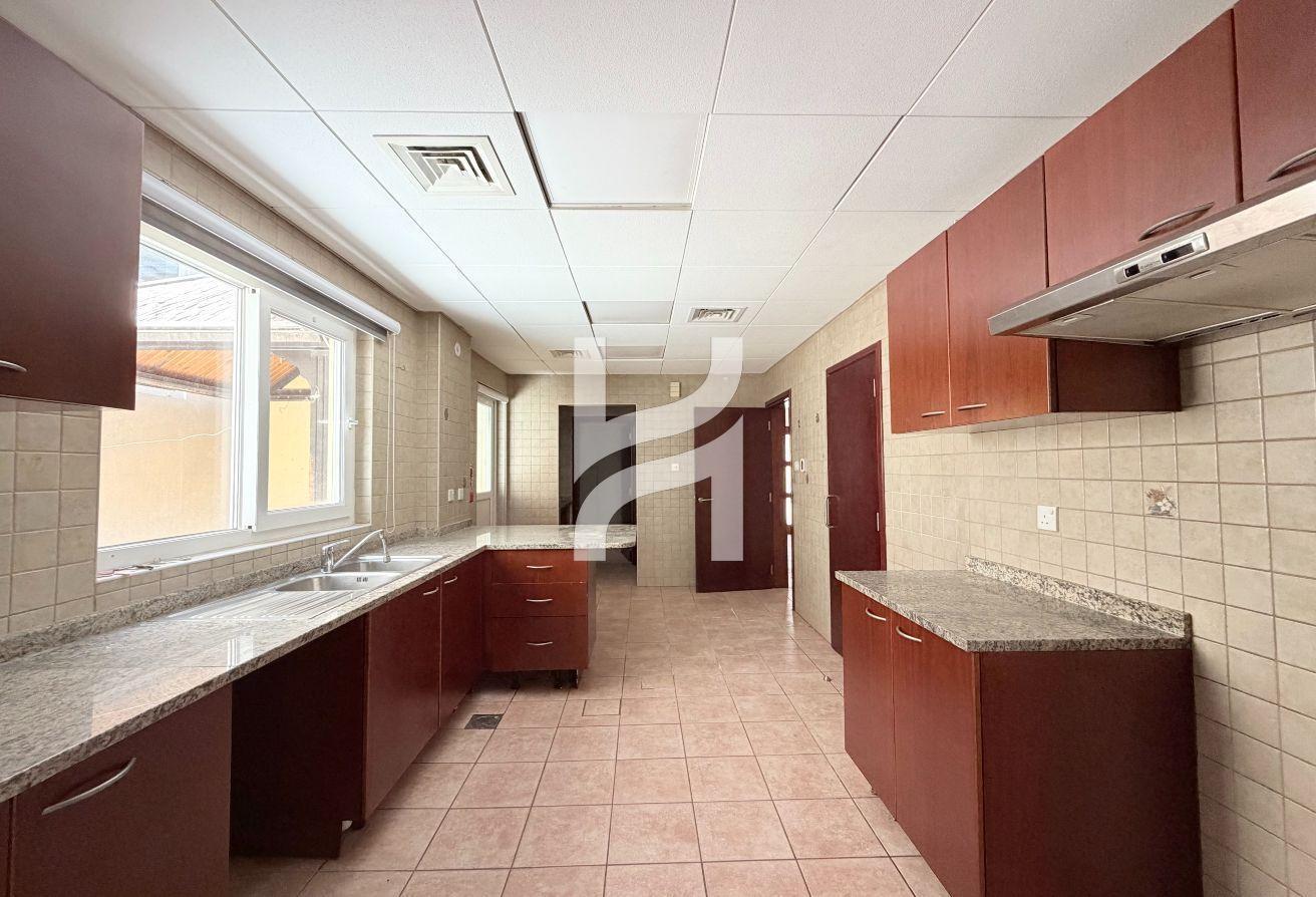 Excellent Condition | Full Park Access | Vacant photo 23