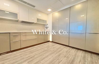 Apartment - 3 Bedrooms - 4 Bathrooms for rent in Marina Residences 3 - Marina Residences - Palm Jumeirah - Dubai