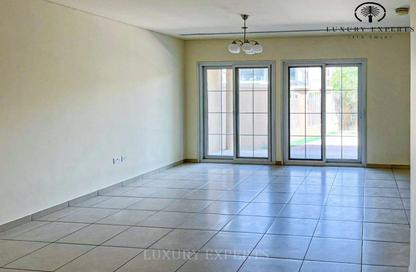 Townhouse - 3 Bedrooms - 4 Bathrooms for rent in Nakheel Townhouses - District 12 - Jumeirah Village Circle - Dubai