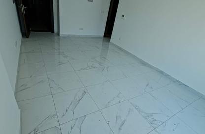 Apartment - 1 Bedroom - 2 Bathrooms for rent in Qasimia 10 building - Al Mahatta - Al Qasimia - Sharjah Apartment - 1 Bedroom - 2 Bathrooms for rent in Qasimia 10 building - Al Mahatta - Al Qasimia - Sharjah